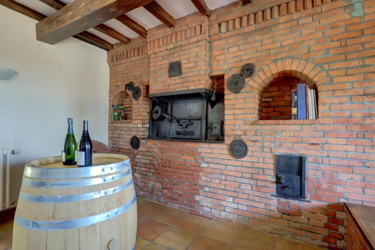 Gîte la grappe Occitane - 14 personnes - piscine privée Ambres Exterior foto