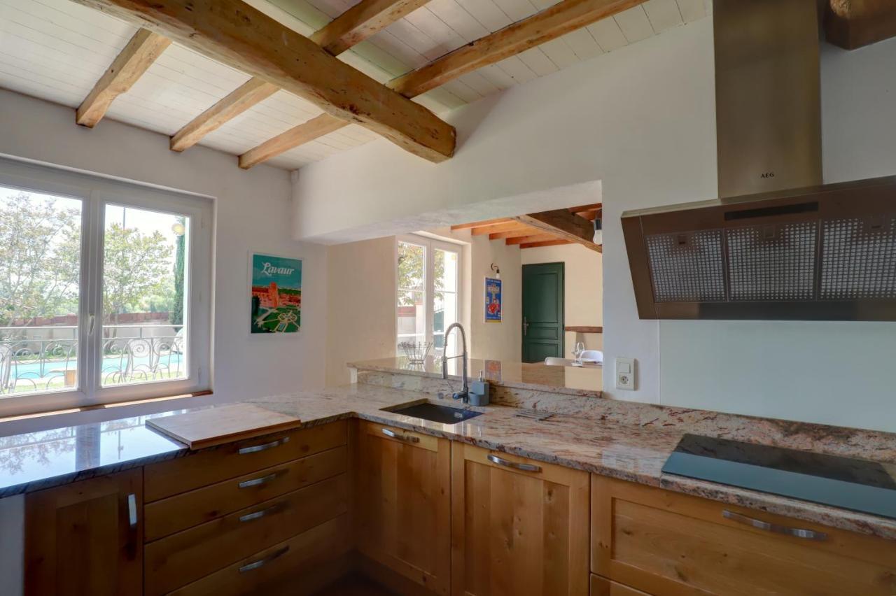 Gîte la grappe Occitane - 14 personnes - piscine privée Ambres Exterior foto