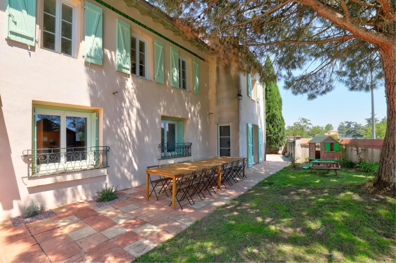 Gîte la grappe Occitane - 14 personnes - piscine privée Ambres Exterior foto